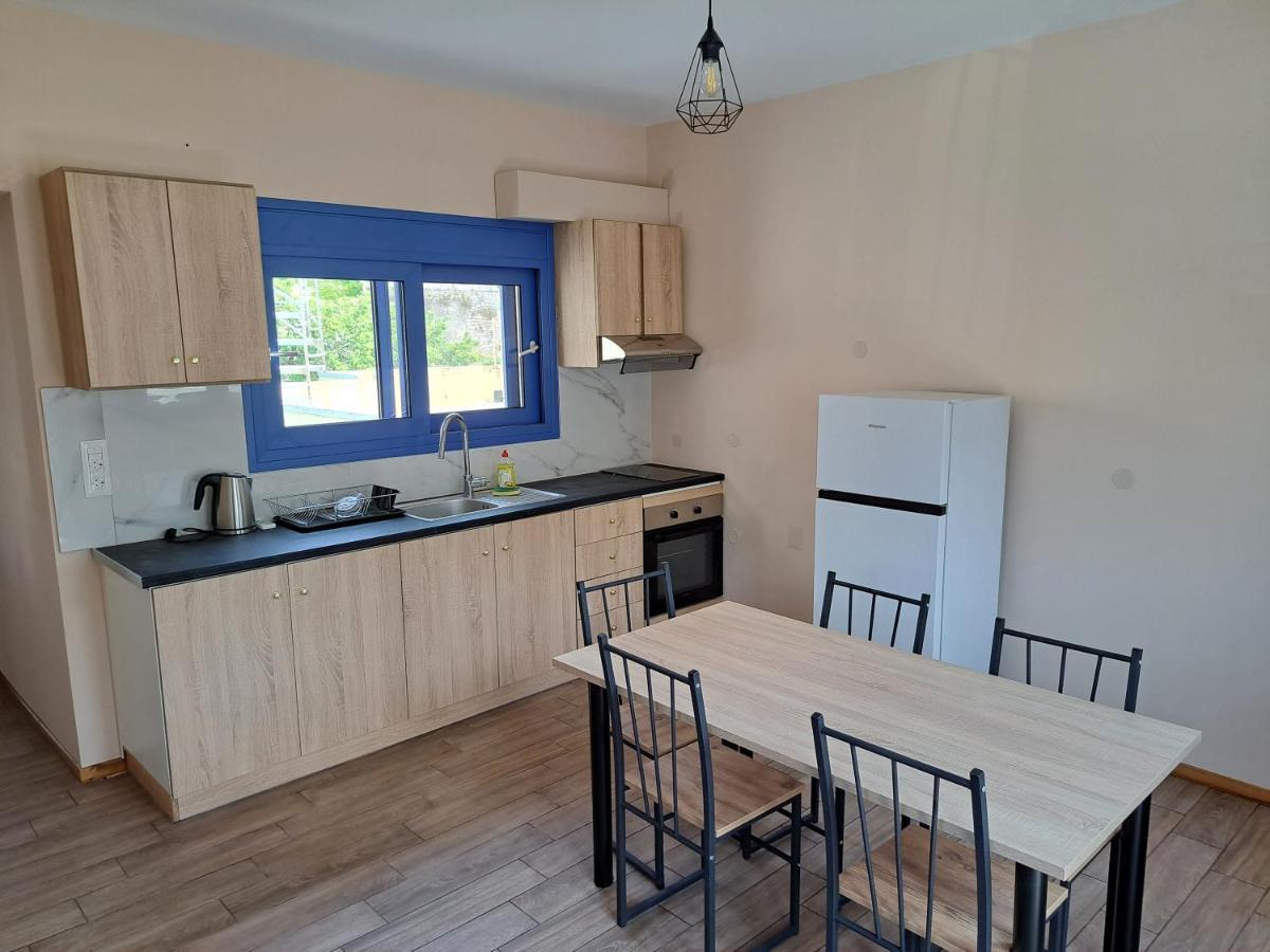 Blue Moon Apartment Agia Efimia Eksteriør bilde